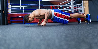 Trening siłowy w boksie