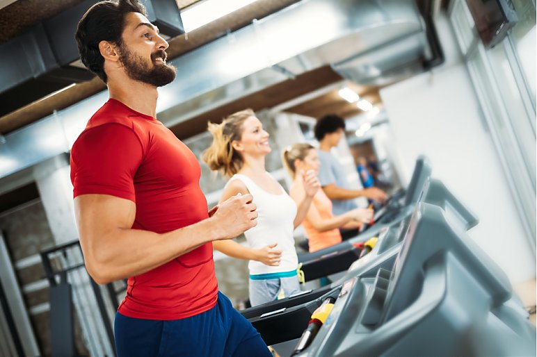 Jak powinien wyglądać trening cardio na siłowni?