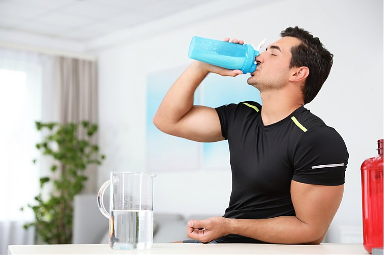 Aminokwasy BCAA – przed czy po treningu?