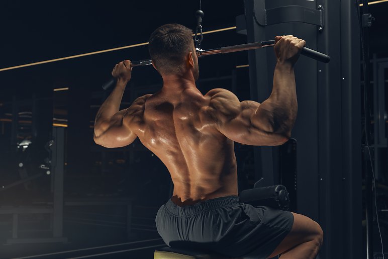 Trening siłowy czy cardio - co jest lepsze na redukcji?